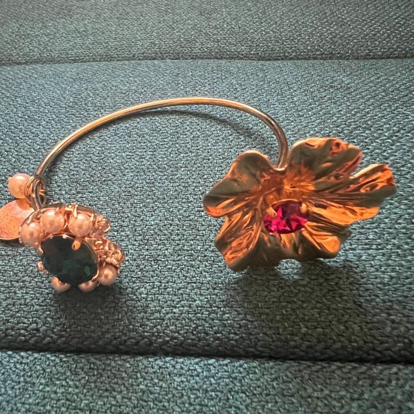 Anton Heunis Falling Flora Cuff Bracelet - Picture 3 of 4